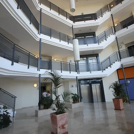 Apartamento Vertice Sevilla Aljarafe *